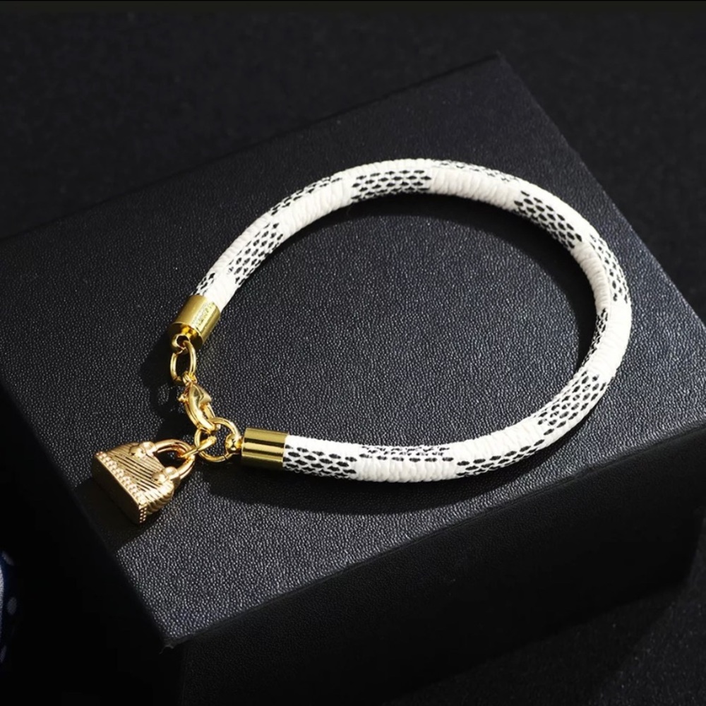 Checkered bracelet - Picture 2 of 3